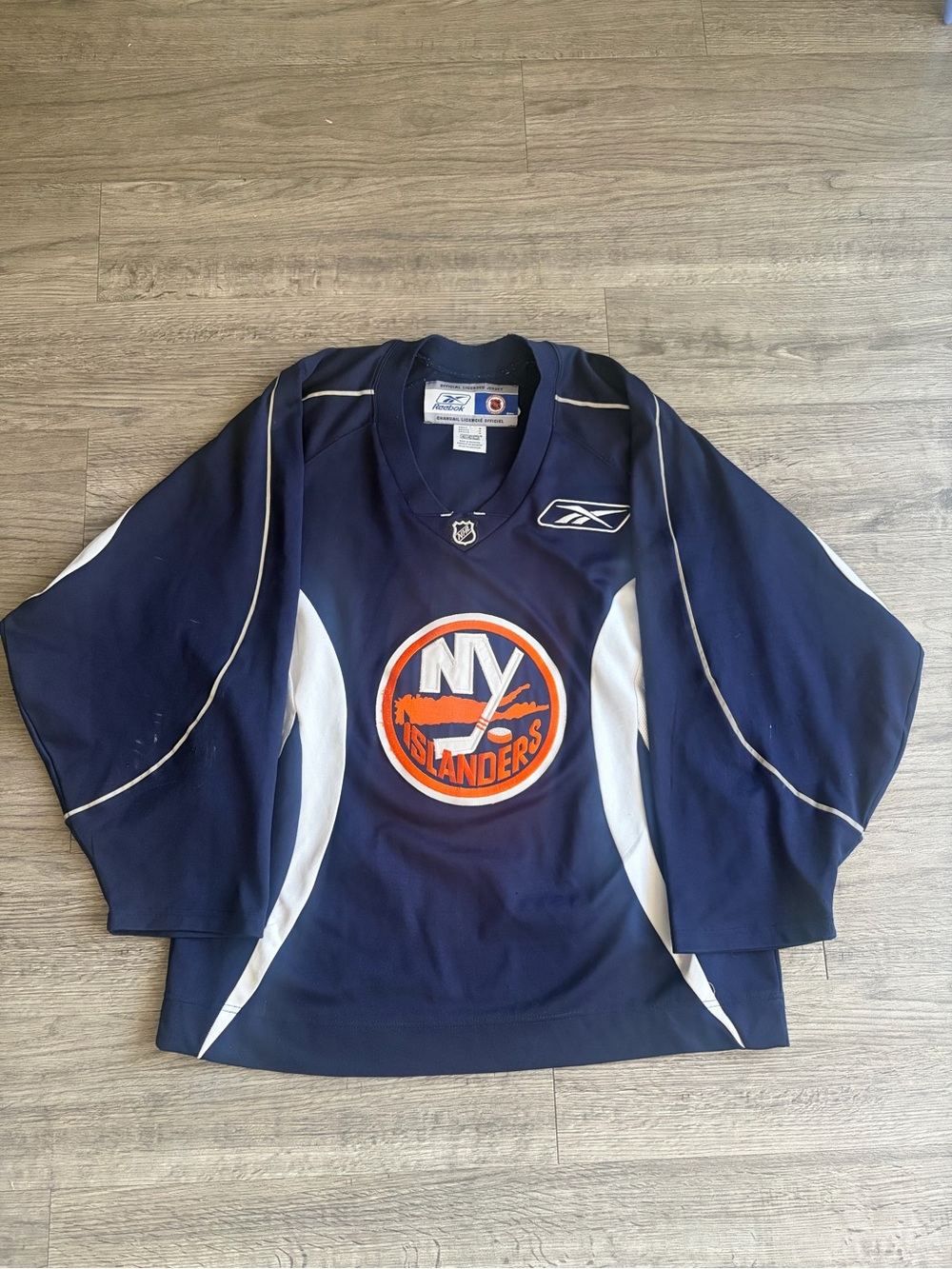 Reebok New York Islanders Navy Hockey Jersey